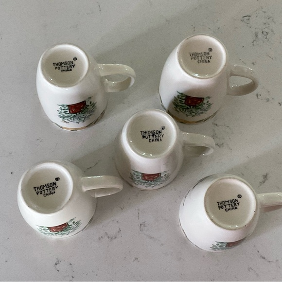 Thomson Pottery Birdhouse Mugs Set of (5) Birds Vines & Hearts Great Condition - Picture 3 of 8